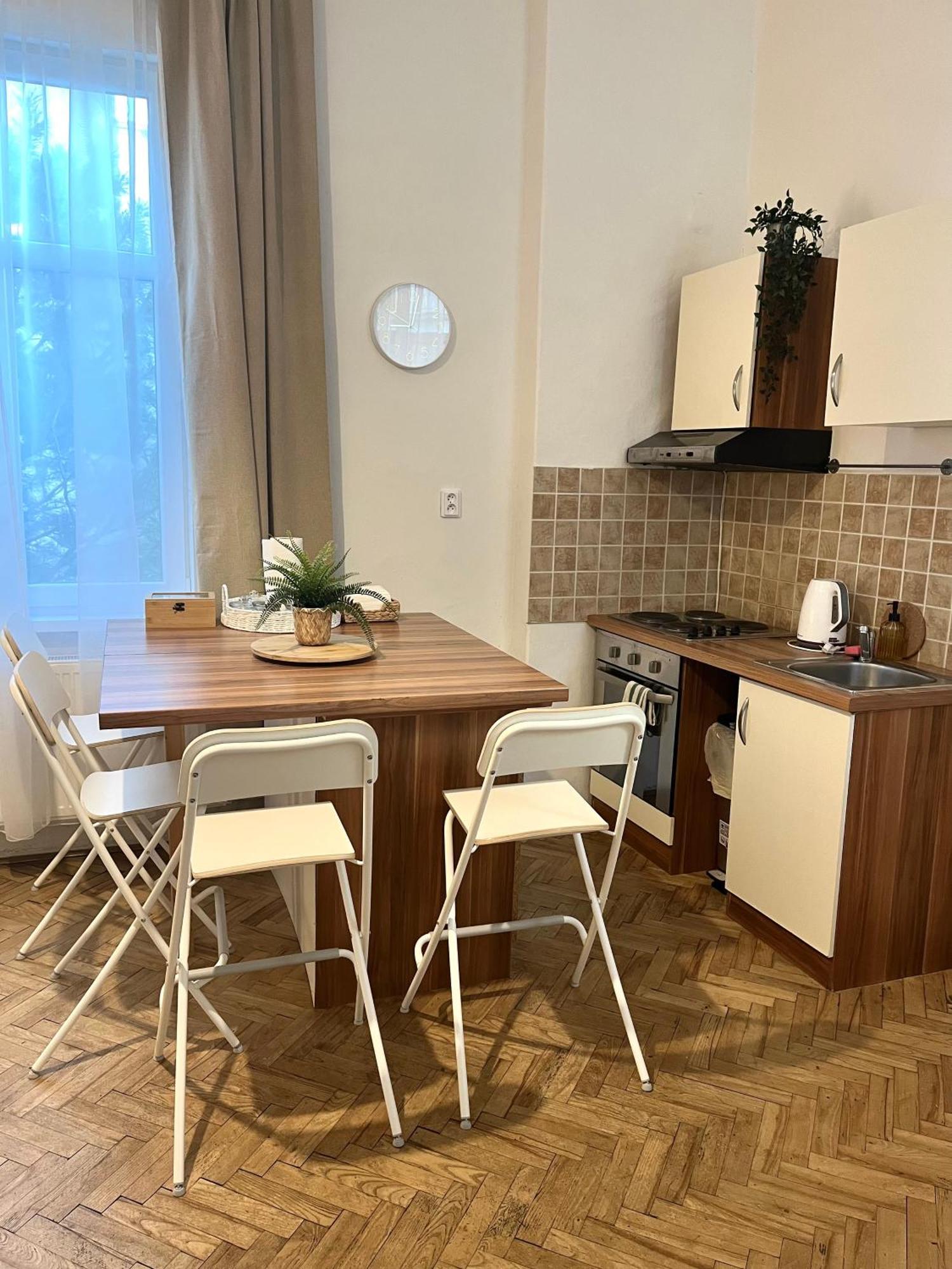 Apartment Cecil - Old Town Bratislava Exterior photo
